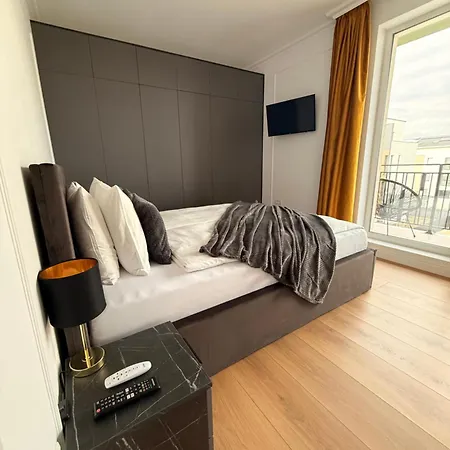 Lumea Noir - Designer In * Timişoara