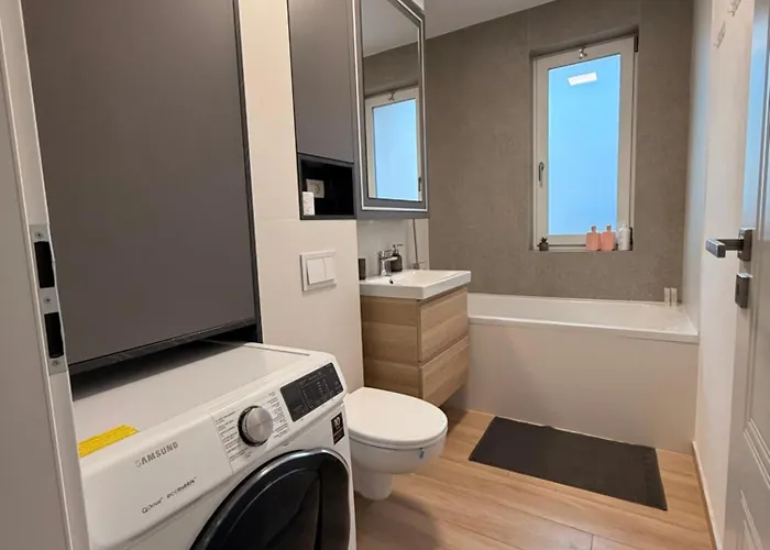 Lumea Noir - Designer In Lägenhet