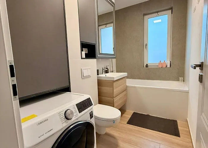 Lumea Noir - Designer In Lägenhet